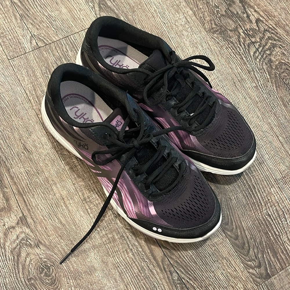 Devotion Plus 3 Walking Shoe 11W